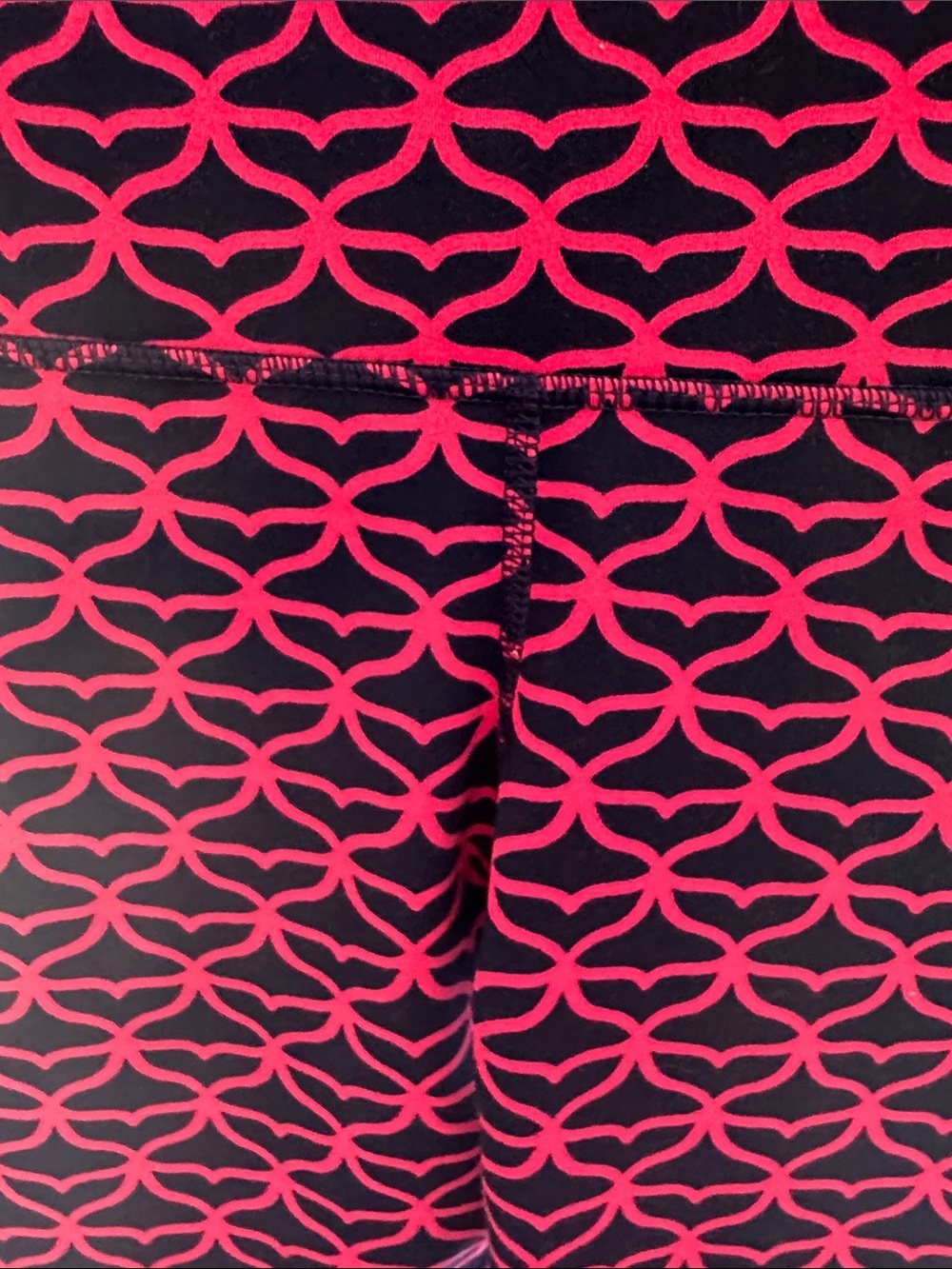 Vineyard Vines Black and Hot Pink Geometric Athletic Shorts